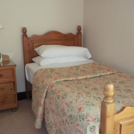 Caledonian Hotel ฟอร์ตออกัสตัส ภายนอก รูปภาพ